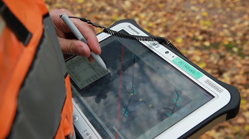 Panasonic FZ-G1 korvaa paperit Maanmittauslaitoksella